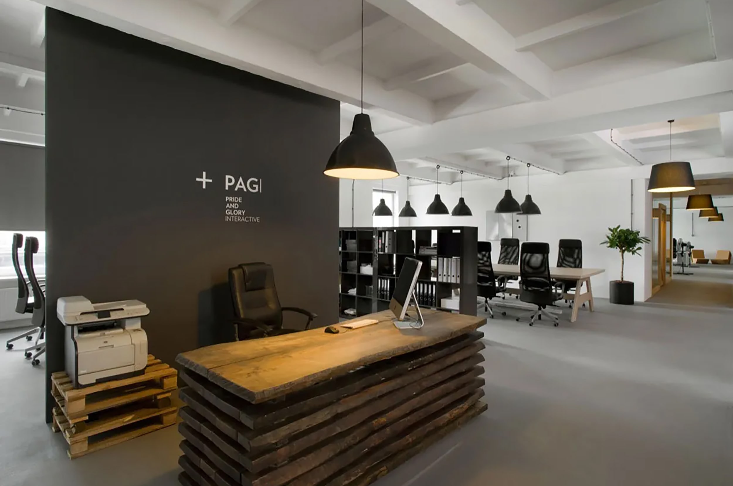 Amazing Interiors: Office, residential and commercial designer
