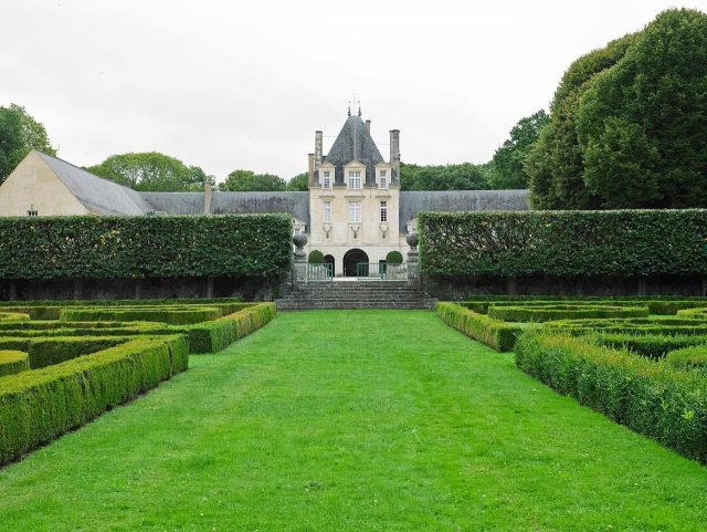 Hubert de Givenchy residence