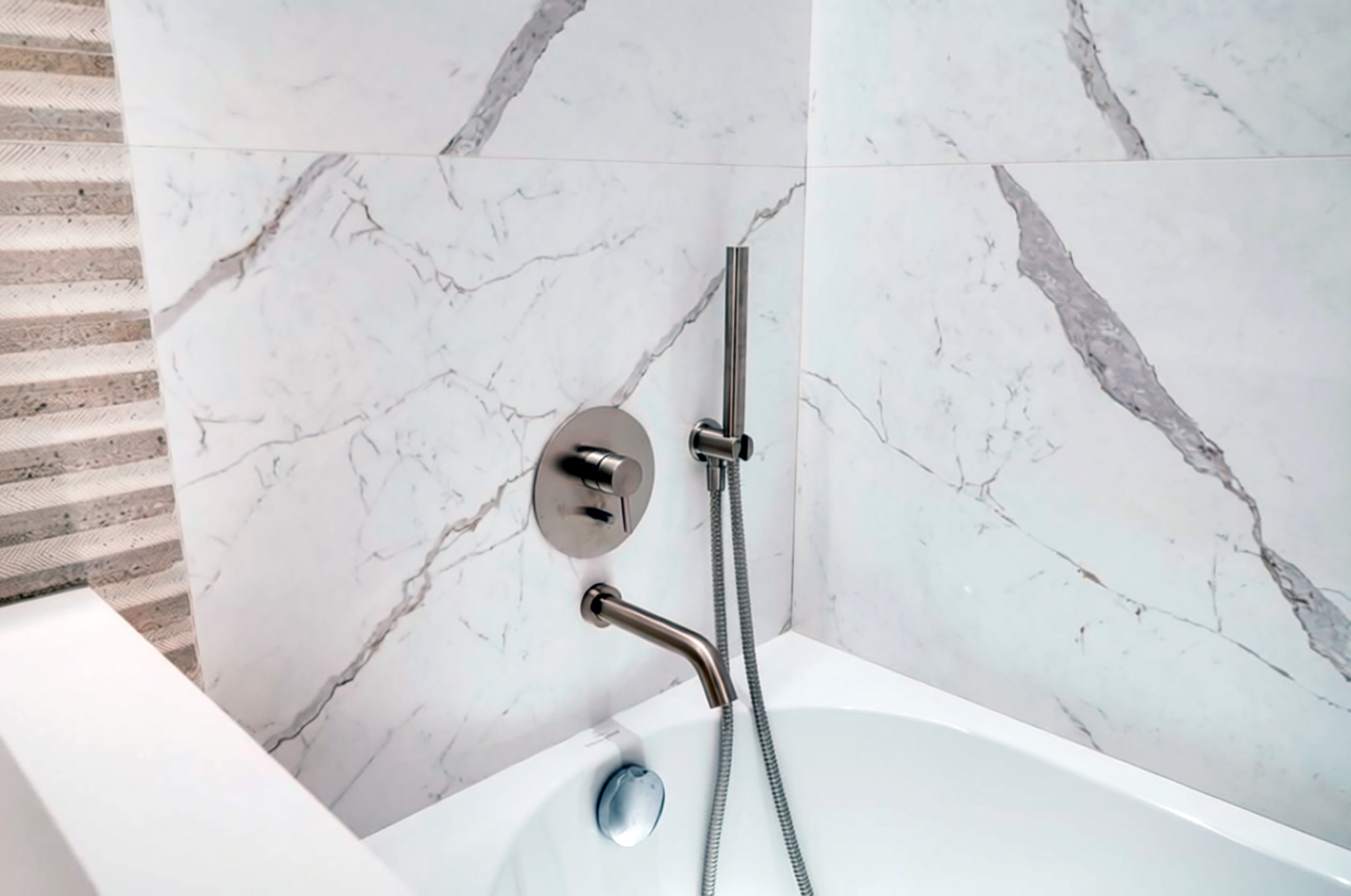 Wood and Concrete Minimalism Amazing Interiors - projekt wnętrz w Wilanowie